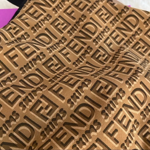 🎉 HOST PICK 🎉 🖤💜 FENDI x SKIMS Scoop Bralette - 2 Pack - BNIB ✨ - Picture 15 of 16